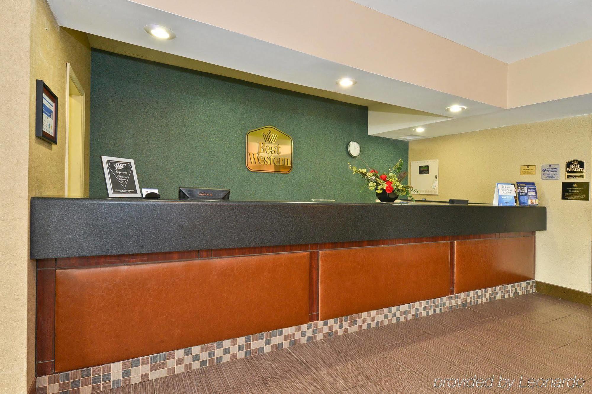 Holiday Inn Express & Suites Evansville North By Ihg Warrenton Exterior foto