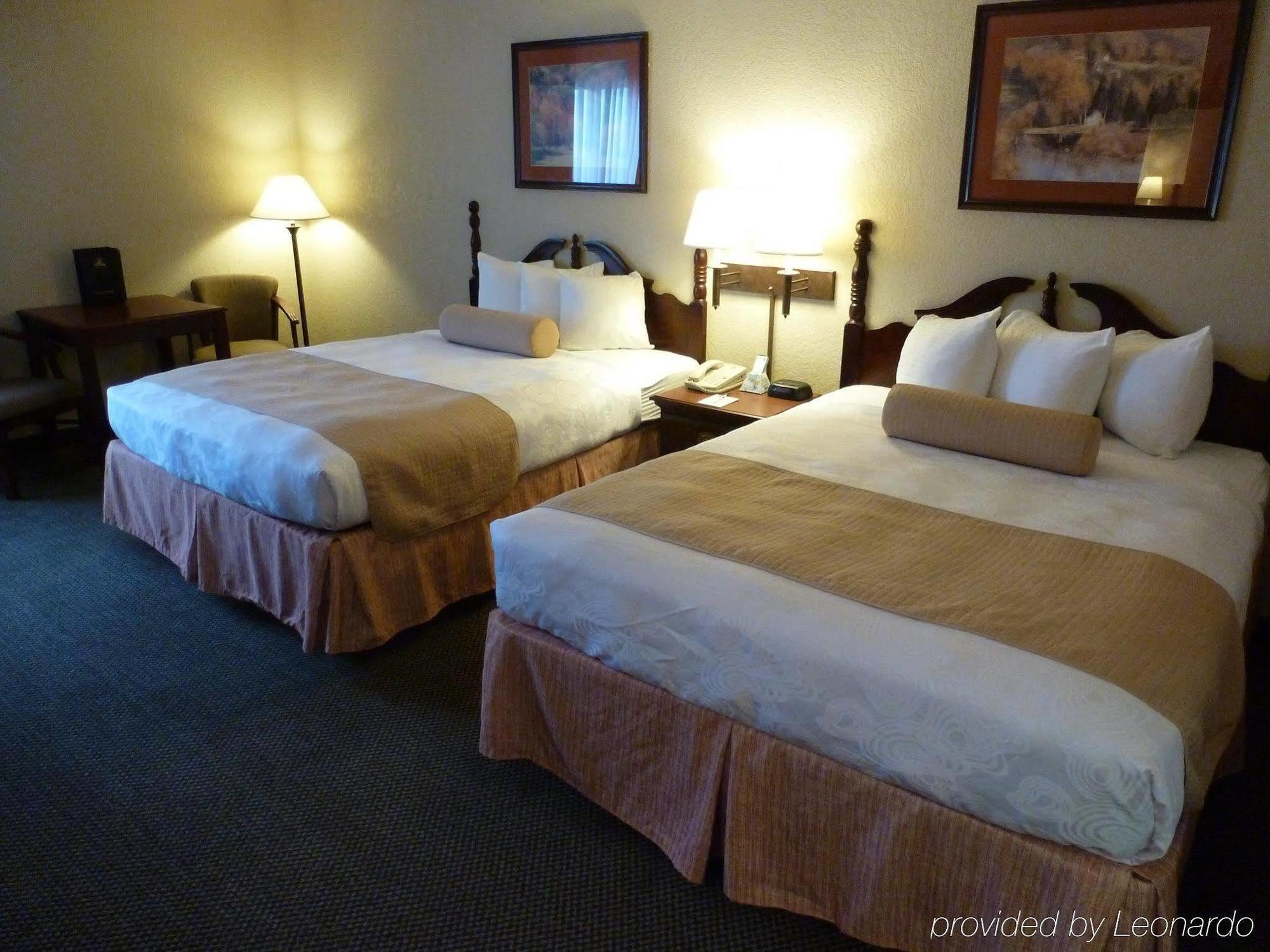 Holiday Inn Express & Suites Evansville North By Ihg Warrenton Quarto foto