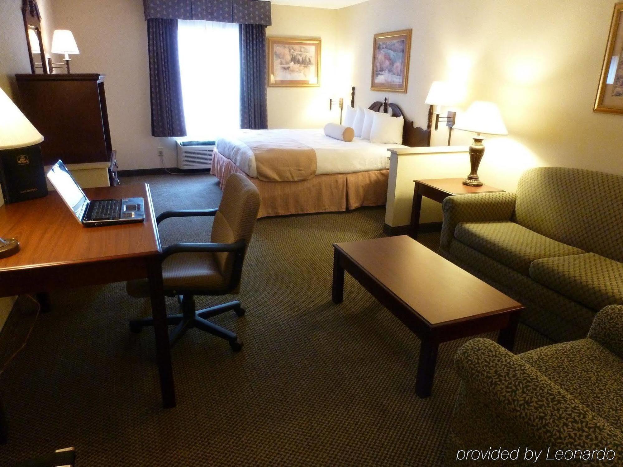 Holiday Inn Express & Suites Evansville North By Ihg Warrenton Quarto foto